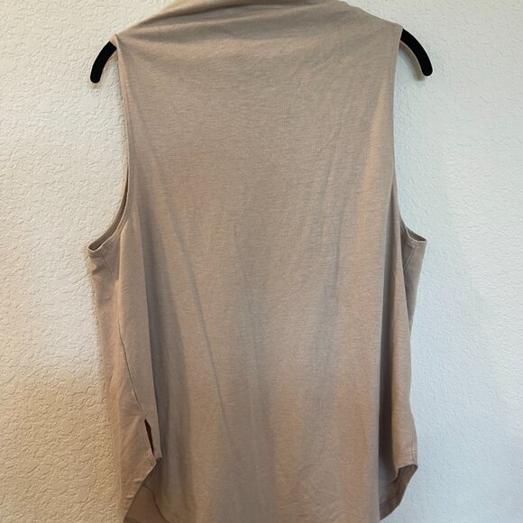 Leith Mock Neck Sleeveless Top in Oatmeal - Picture 4 of 6